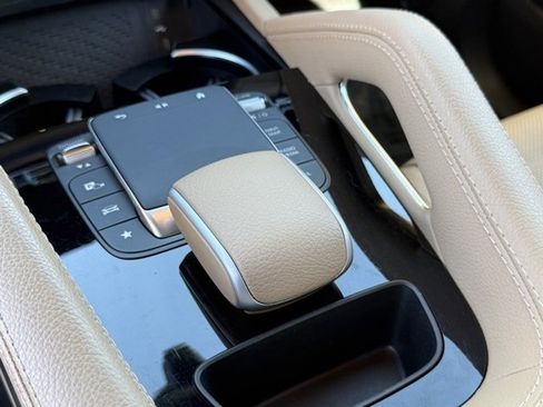 Used 2024 Mercedes-Benz GLE 350 4MATIC image 26