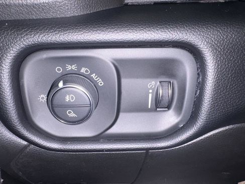 Used 2026 RAM 2500 Big Horn AWD/4WD image 24
