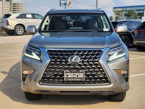 Used 2023 Lexus GX 460 Luxury w/ Accessory Package AWD/4WD image 2