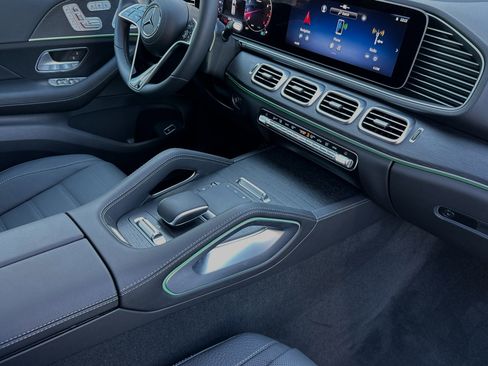 New 2025 Mercedes-Benz GLE 580 4MATIC image 16