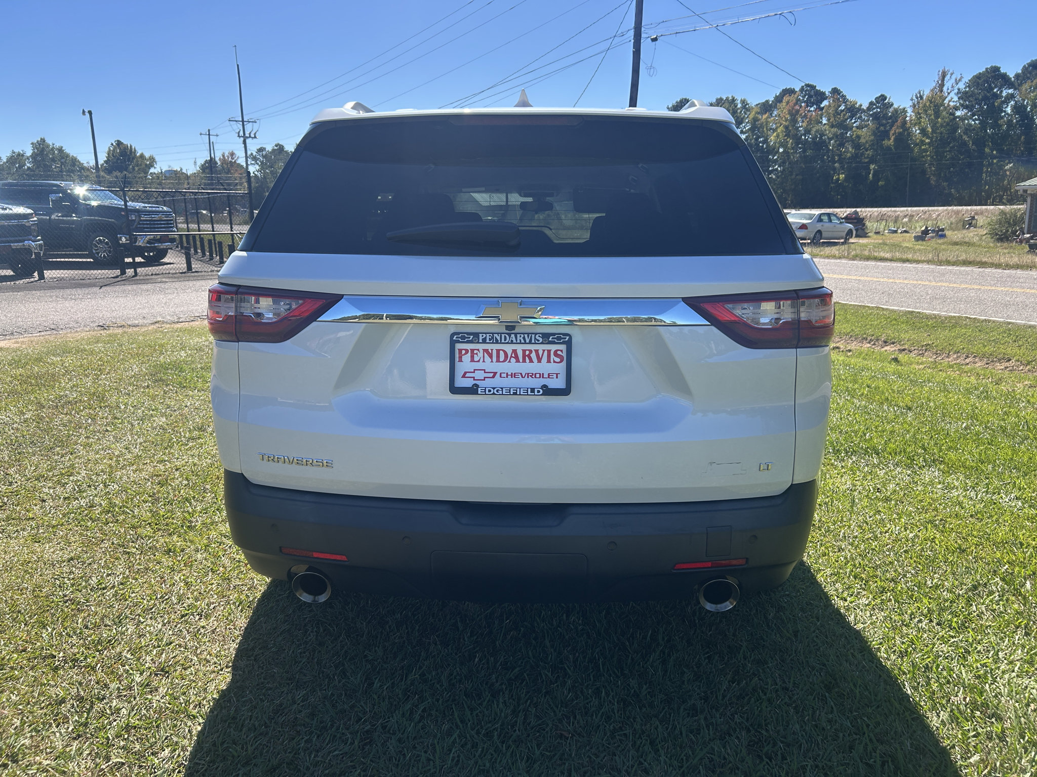 Used 2018 Chevrolet Traverse LT FWD image 23