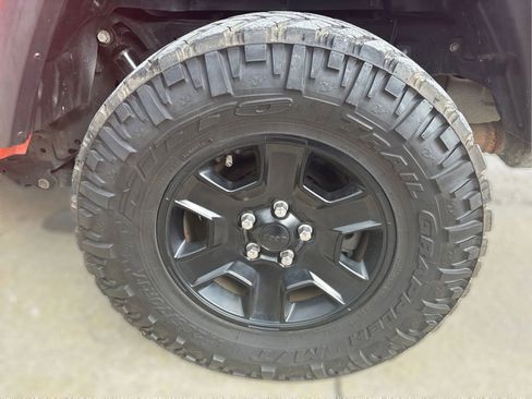Used 2020 Jeep Gladiator Sport w/ Quick Order Package 24S AWD/4WD image 13