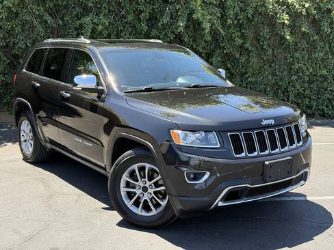 Used 2015 Jeep Grand Cherokee Limited RWD image 2
