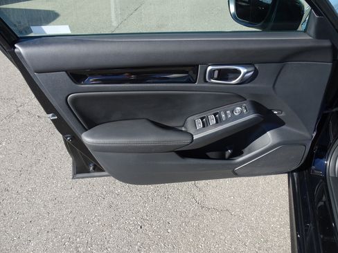 Used 2024 Honda Civic Touring image 14
