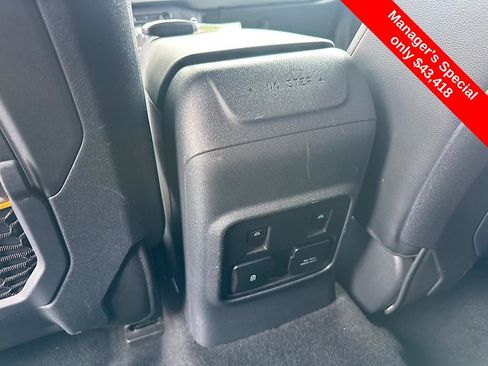 Used 2023 Ford Bronco Badlands w/ Sasquatch Package image 19