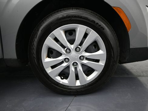 Used 2025 Kia Soul LX FWD image 6