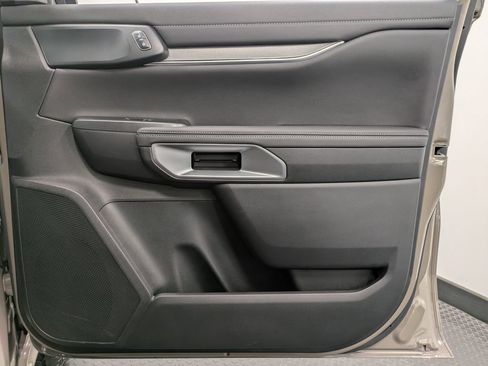 Used 2025 Ford Ranger Lariat w/ Trailer Tow Package image 27