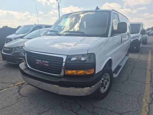 Used 2025 GMC Savana 2500 w/ Driver Convenience Package RWD image 3