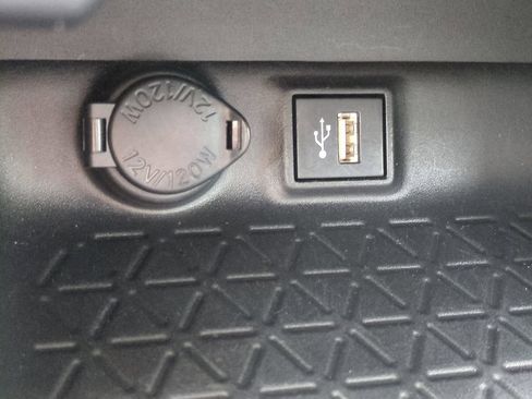 Used 2023 Toyota RAV4 XLE w/ Convenience Package FWD image 25