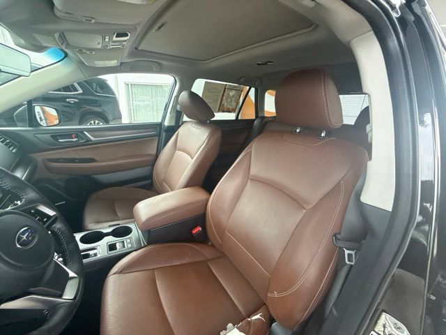 Used 2018 Subaru Outback 3.6R Touring AWD/4WD image 10