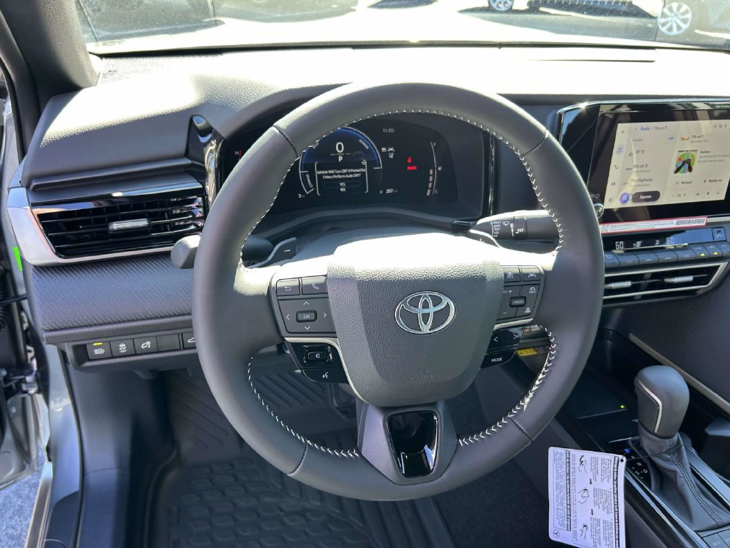 New 2027 Toyota Camry SE FWD image 17