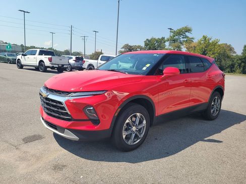 Used 2023 Chevrolet Blazer LT image 6