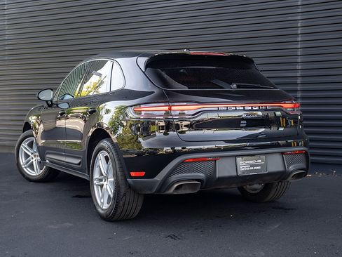 Used 2026 Porsche Macan AWD/4WD image 3