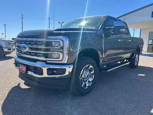 New 2026 Ford F250 Lariat w/ Lariat Premium Package AWD/4WD image 3