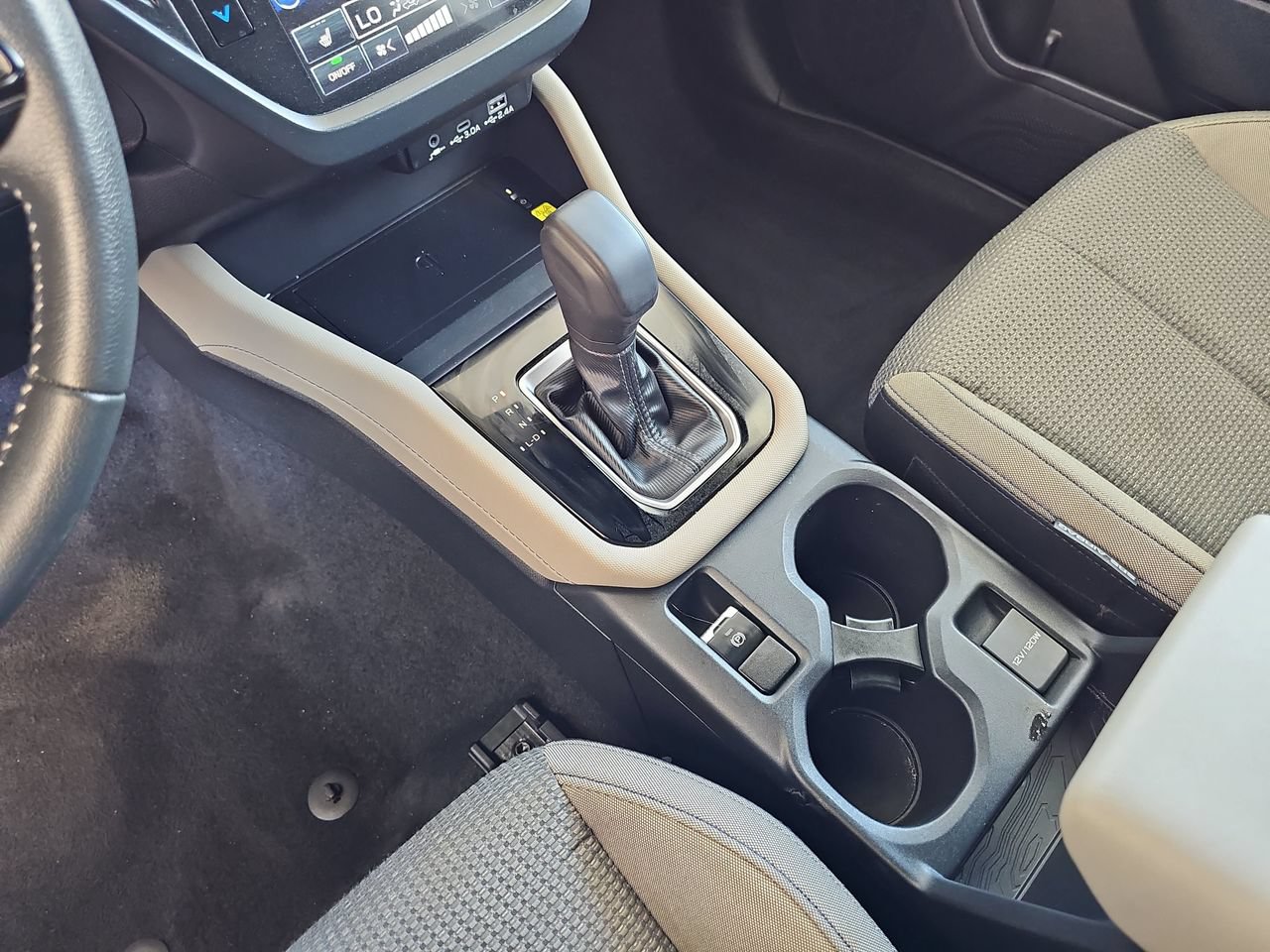 Certified 2025 Subaru Forester Premium AWD/4WD image 29