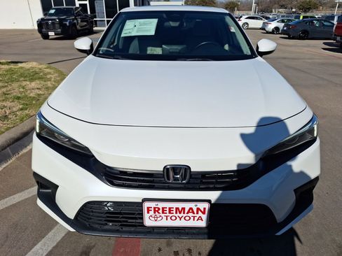 Used 2024 Honda Civic EX image 9