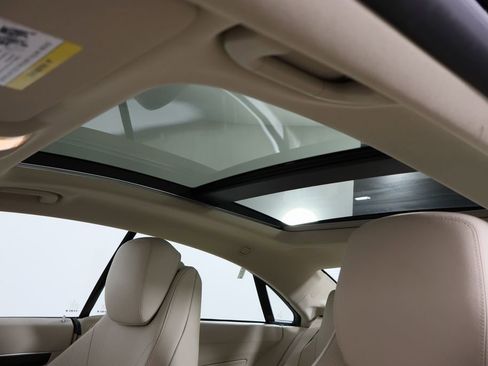 Used 2014 Mercedes-Benz E 550 Coupe image 23