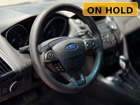 Used 2016 Ford Focus SE image 3