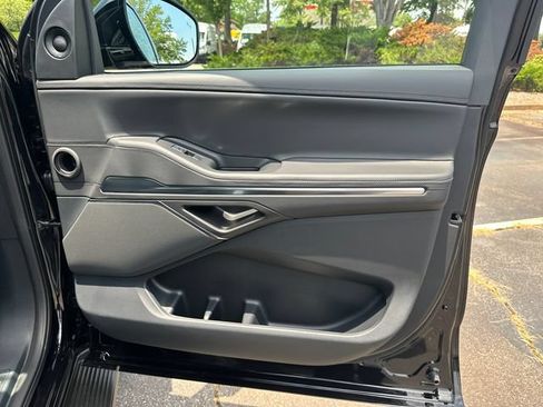New 2026 Lincoln Navigator L Premier AWD/4WD image 15