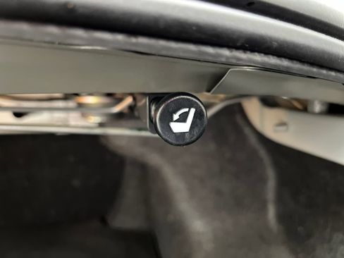 Used 2024 Nissan Altima 2.5 SV AWD/4WD image 34