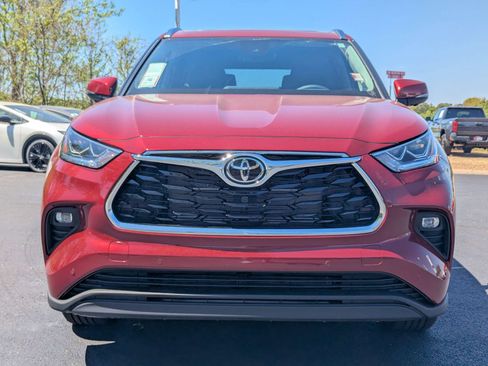 New 2026 Toyota Highlander Limited AWD/4WD image 11