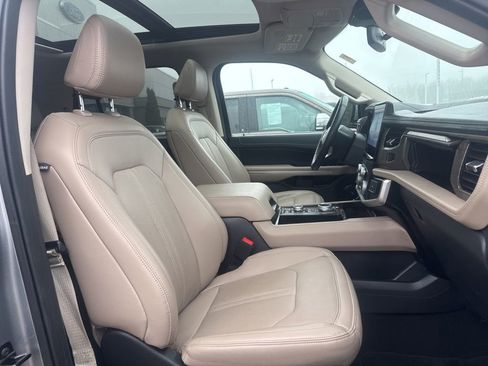 Used 2024 Ford Expedition Max Limited image 37