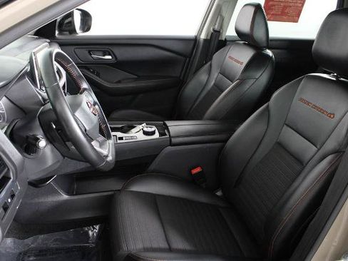 Certified 2025 Nissan Rogue SV w/ Rock Creek Premium Package AWD/4WD image 21