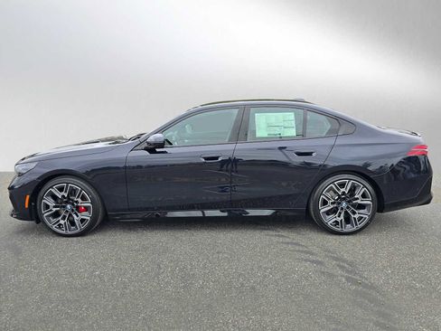 Used 2026 BMW i5 eDrive40 w/ Executive Package image 6