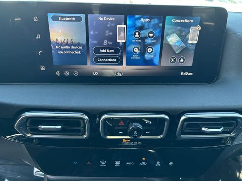 New 2026 Nissan Sentra SV w/ Floor Mat Package FWD image 19