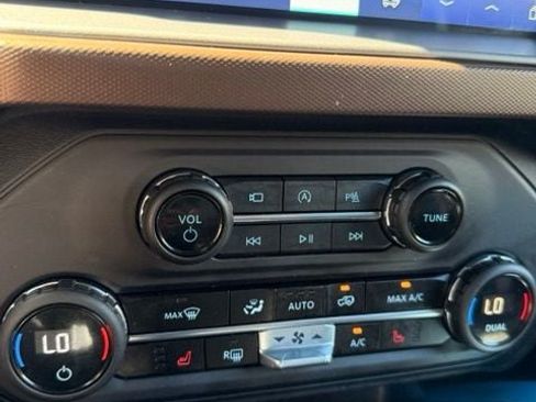 Used 2023 Ford Bronco Outer Banks AWD/4WD image 13