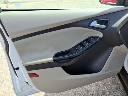 Used 2014 Ford Focus Electric Hatchback image 16