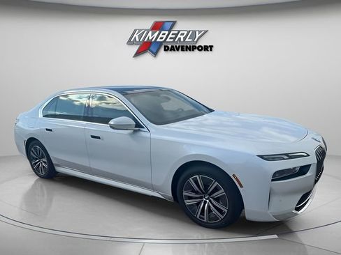 Used 2024 BMW i7 eDrive50 RWD image 7