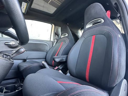 Used 2013 FIAT 500 Abarth w/ Beats Audio Pkg FWD image 9