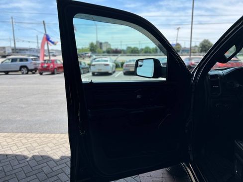 Used 2022 RAM 1500 Limited AWD/4WD image 37