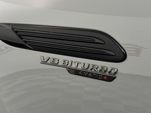 Used 2026 Mercedes-Benz SL 63 AMG 4MATIC image 11