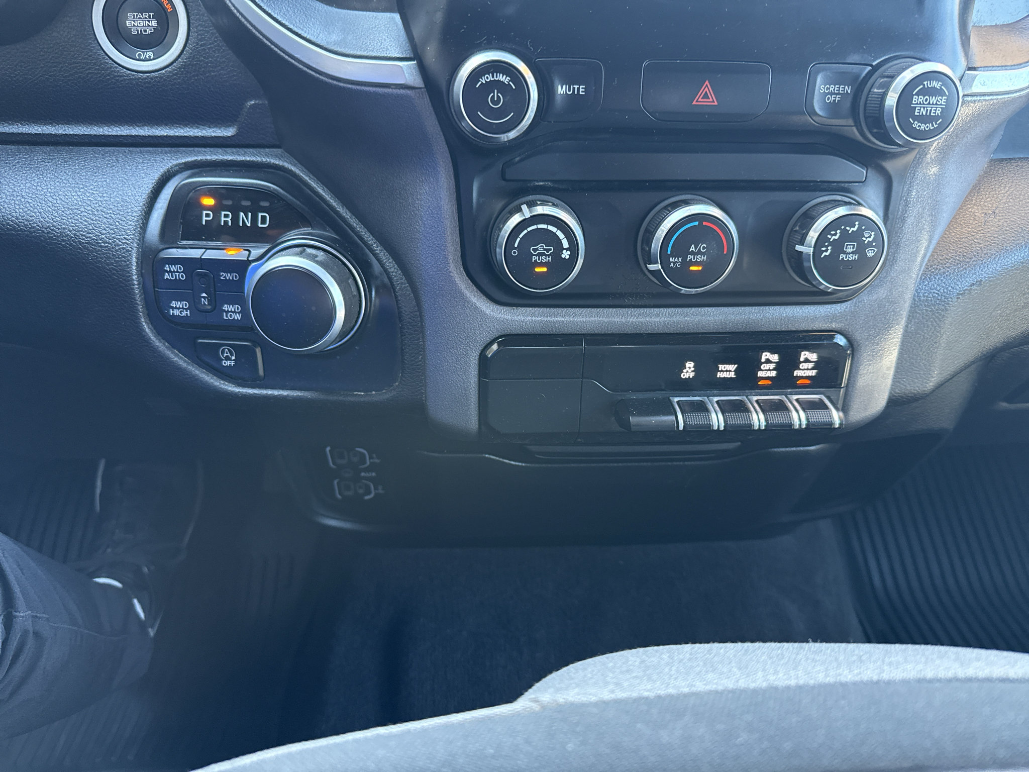 Used 2021 RAM 1500 Big Horn AWD/4WD image 23