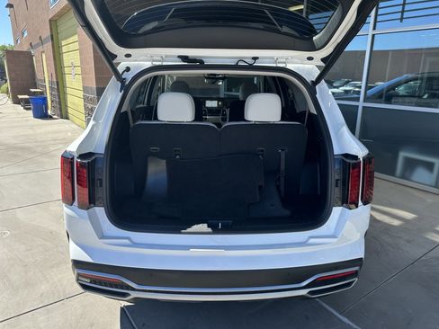 Used 2023 Kia Sorento EX w/ Panoramic Sunroof Package image 38