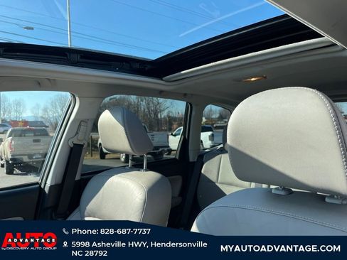Used 2017 Subaru Forester 2.5i Limited image 9