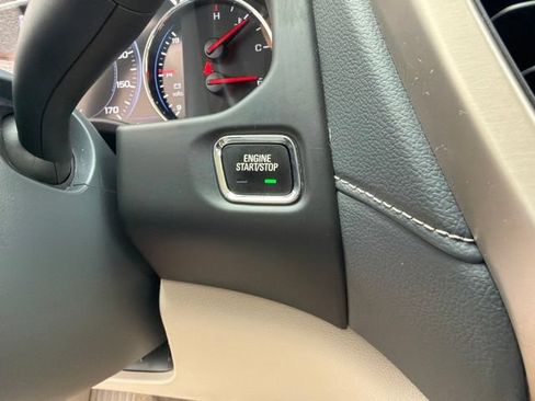 Used 2023 GMC Acadia Denali AWD/4WD image 20
