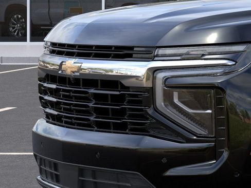 New 2026 Chevrolet Suburban LS AWD/4WD image 43