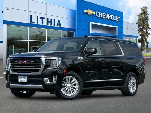 Used 2023 GMC Yukon XL SLT AWD/4WD image 1