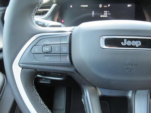 New 2026 Jeep Grand Cherokee Laredo w/ MOPAR Finishing Package RWD image 23