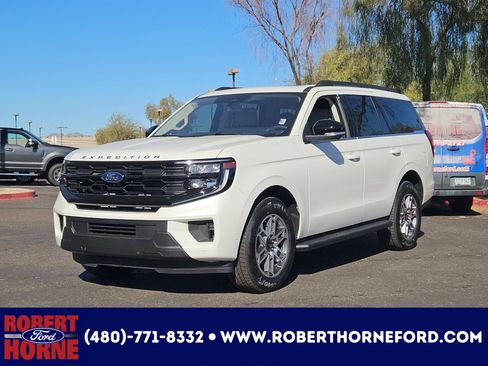 New 2025 Ford Expedition Active image 1