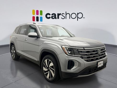 Used 2024 Volkswagen Atlas SEL AWD/4WD image 7