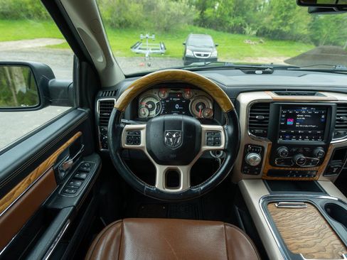 Used 2018 RAM 1500 Laramie Longhorn AWD/4WD image 13