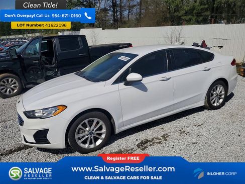 Used 2019 Ford Fusion SE image 1