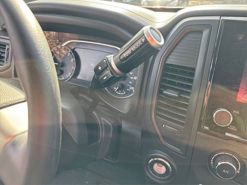 Used 2024 Nissan Titan SV w/ Accessory Utility Package image 34