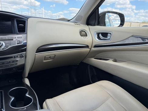 Used 2019 INFINITI QX60 Luxe w/ Essential Package image 8