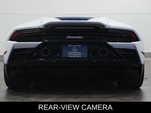 Used 2024 Lamborghini Huracan EVO image 8