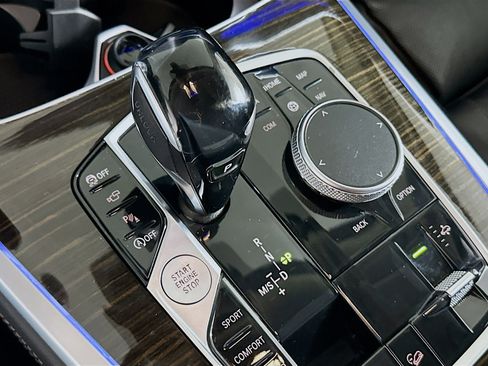 Used 2020 BMW X7 xDrive40i w/ Premium Package image 25